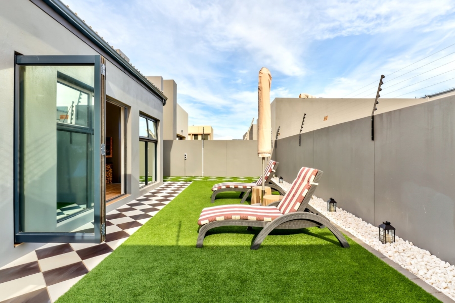 To Let 3 Bedroom Property for Rent in Sandown Western Cape